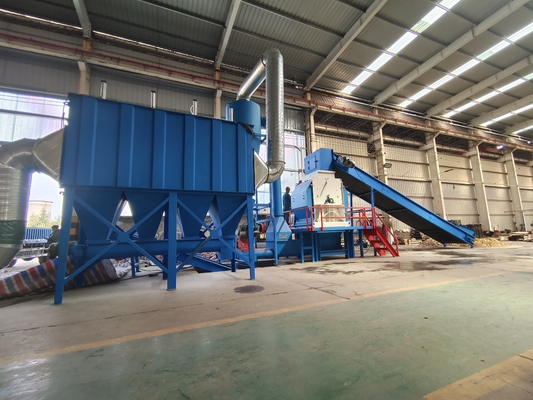 Water Drop Type Mill Pulverizes Granular Feed with Uniform Particle Size and Smooth Operation