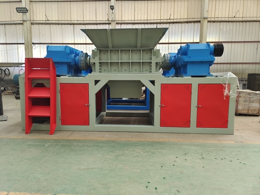 Versatile Multifunctional Shredder for Wood Pallet and Waste Clothes Processing